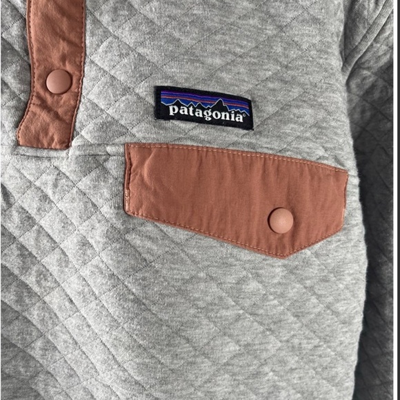 Patagonia Quilted Pullover in Light Gray with Rust Trim woman’s L - Picture 5 of 7
